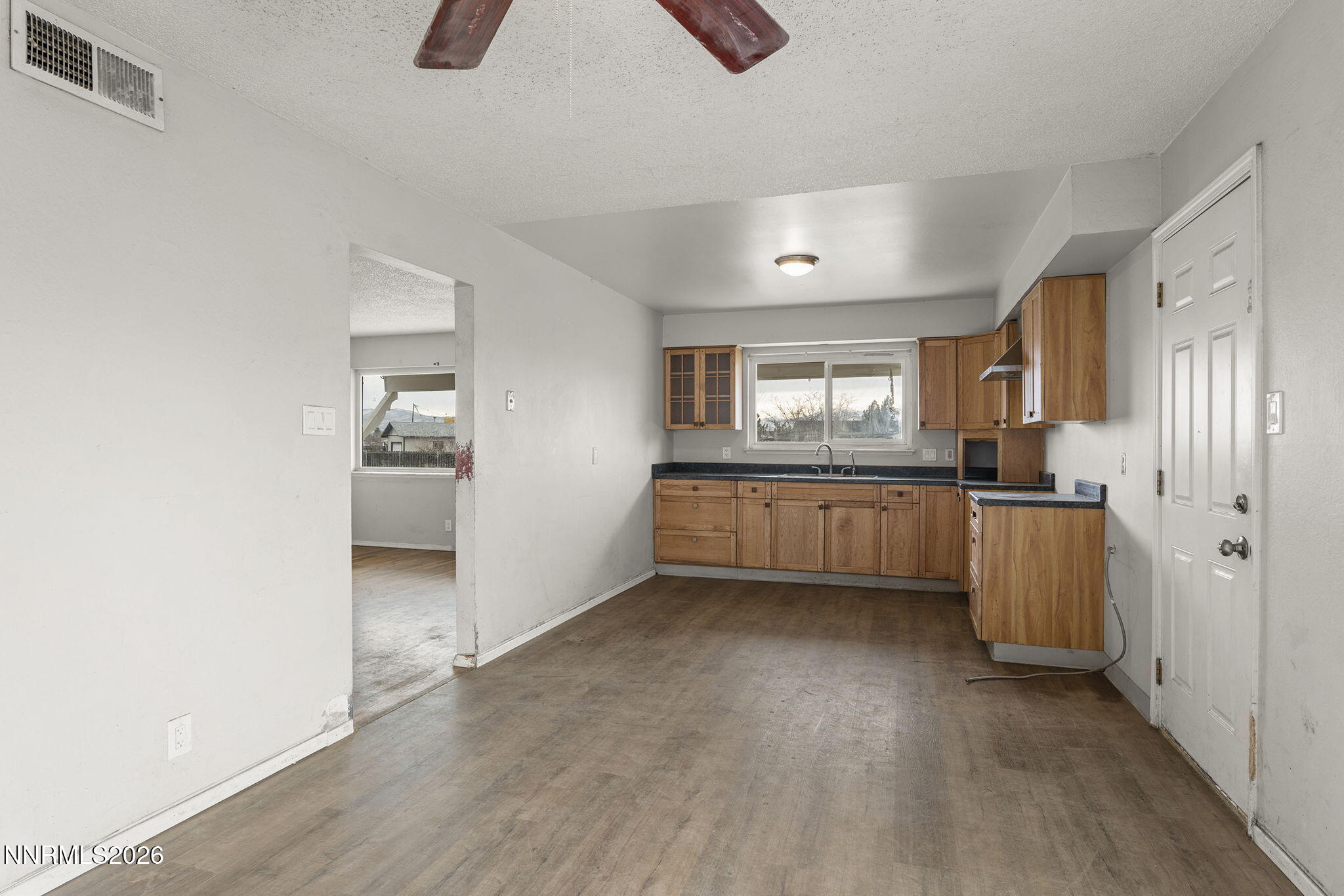 11595 Deodar Way Reno, NV 89506 - Photo 10 of 22 10-web-or-mls-_DSC4389