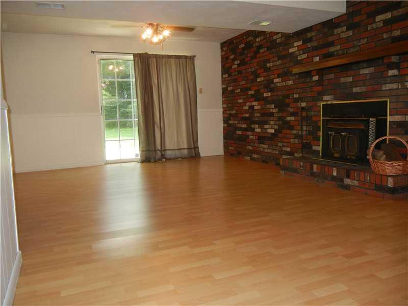 1006 Government Road Irwin, PA 15642 - Photo 16 of 20 Den/Family/Great Room.