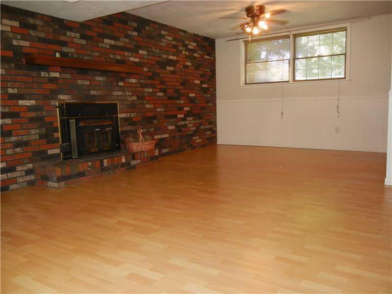 1006 Government Road Irwin, PA 15642 - Photo 17 of 20 Den/Family/Great Room.
