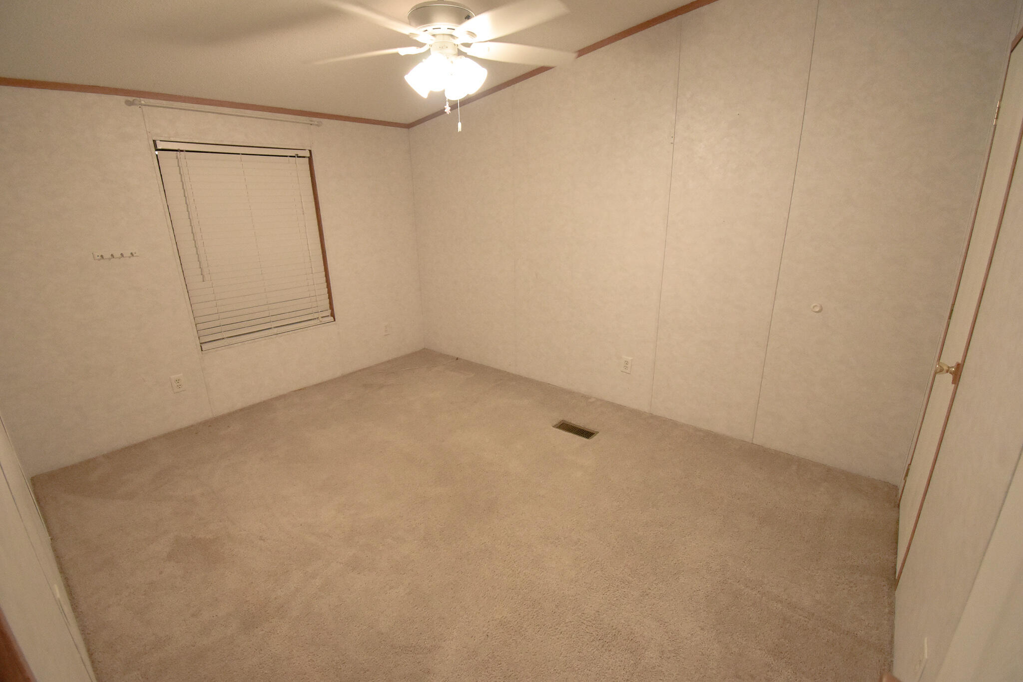 210 Three Oaks Road Irvine, KY 40336 - Photo 18 of 25 DSC_0060