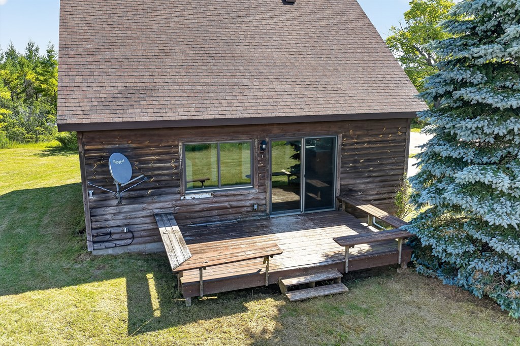 2403 Grove Road Baileys Harbor, WI 54202 - Photo 7 of 32