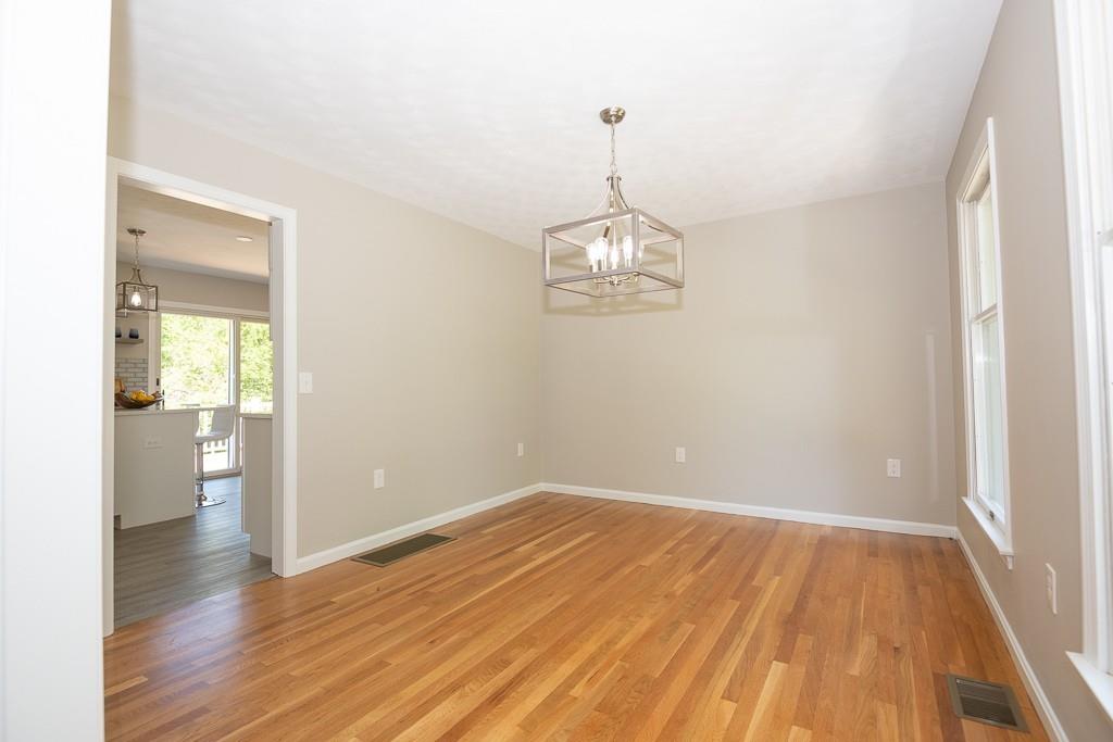 25 Burbank Road Sutton, MA 01590 - Photo 9 of 35