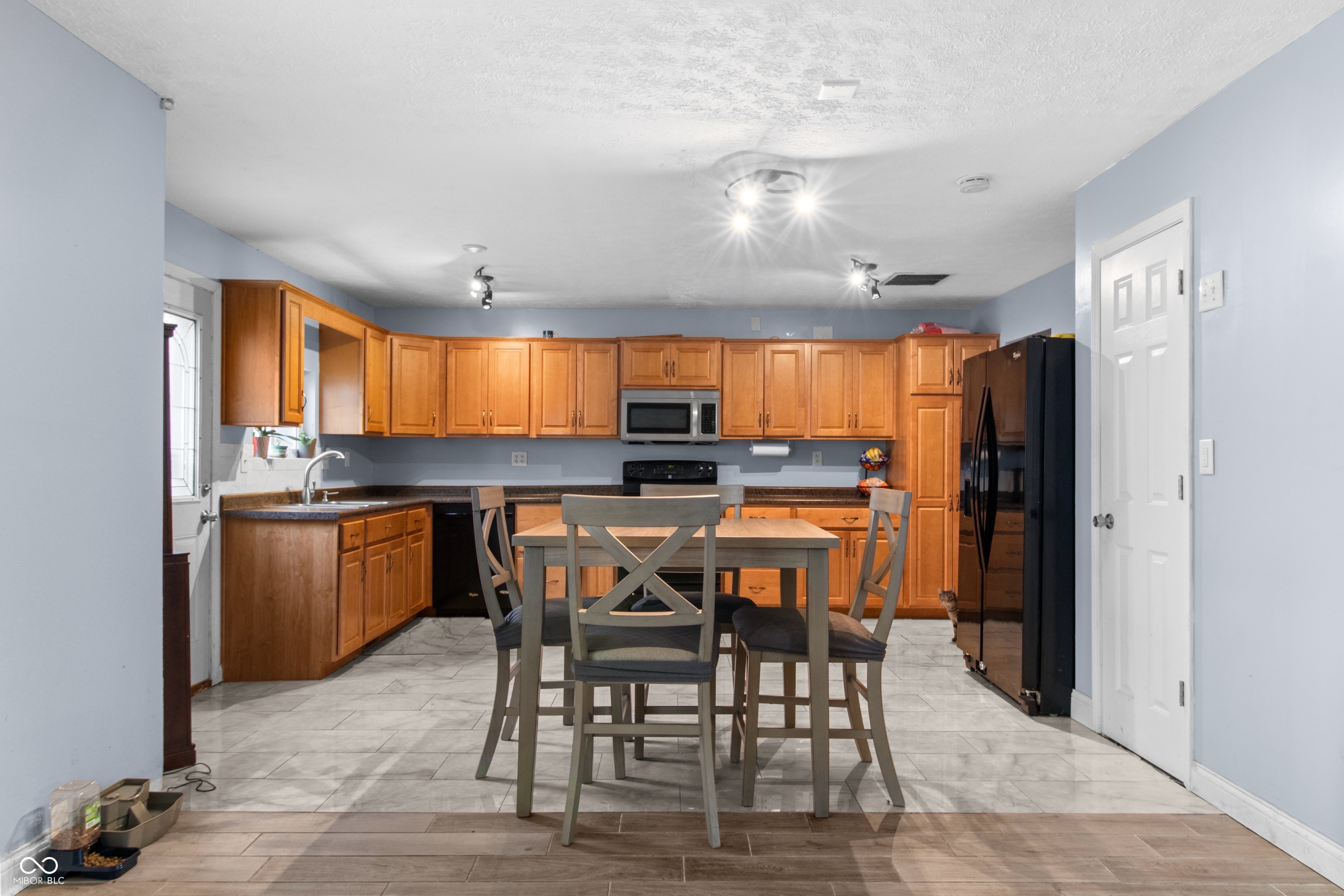 9106 Broken Arrow Road Indianapolis, IN 46234 - Photo 8 of 30