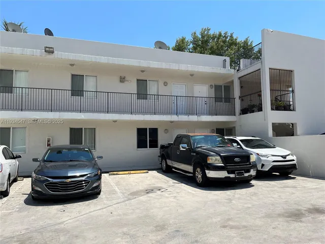 $2,100 | 181 Northwest 47th Avenue, Unit 6, Miami, FL 33126