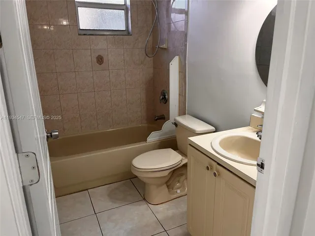 $2,100 | 181 Northwest 47th Avenue, Unit 6, Miami, FL 33126
