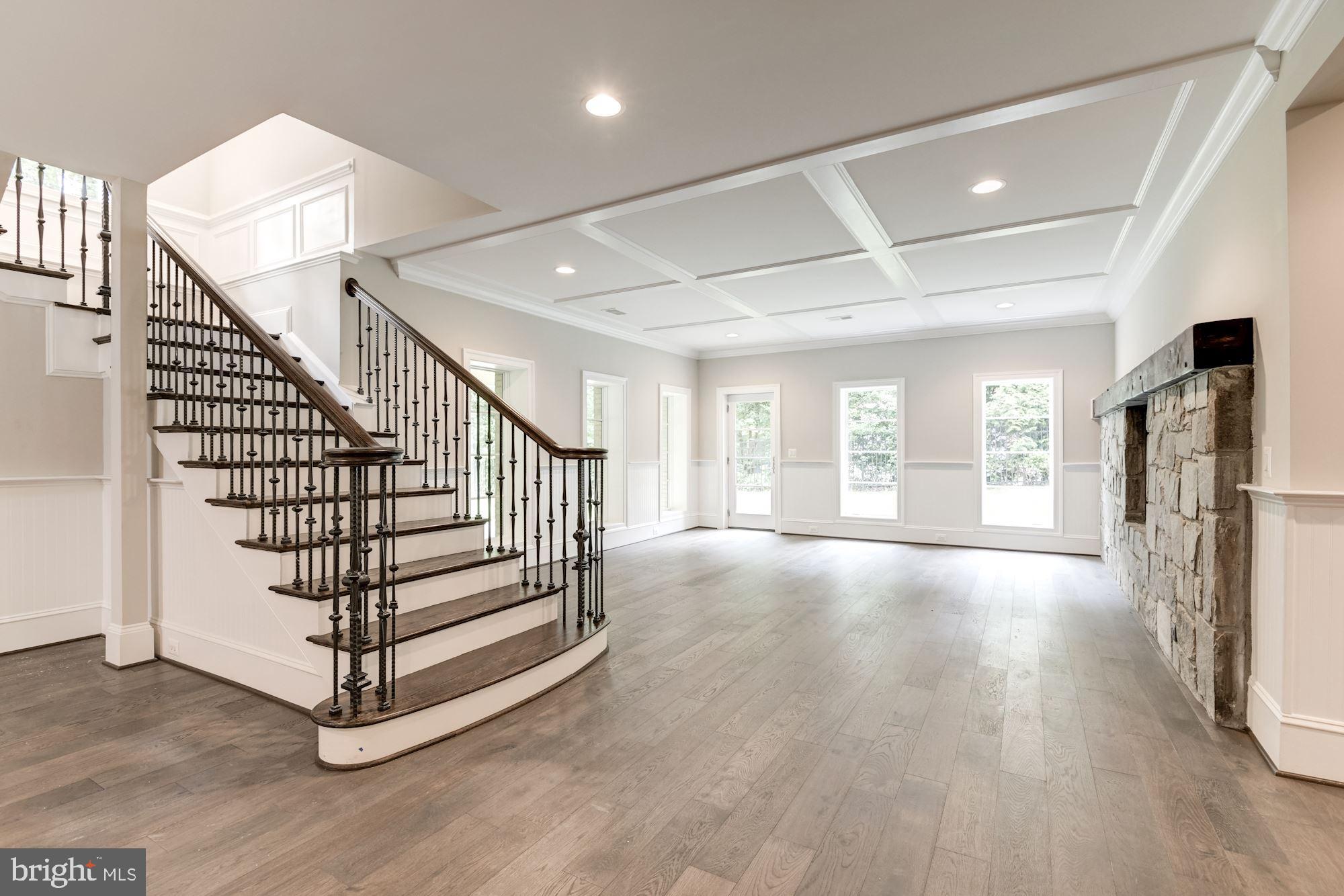7112 Benjamin Street McLean, VA 22101 - Photo 26 of 32 Bright Lower Level Walkout LL Recreational Room