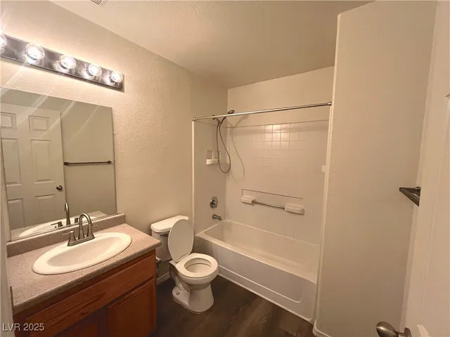 $1,050 | 4730 East Craig Road, Unit 2017, Las Vegas, NV 89115