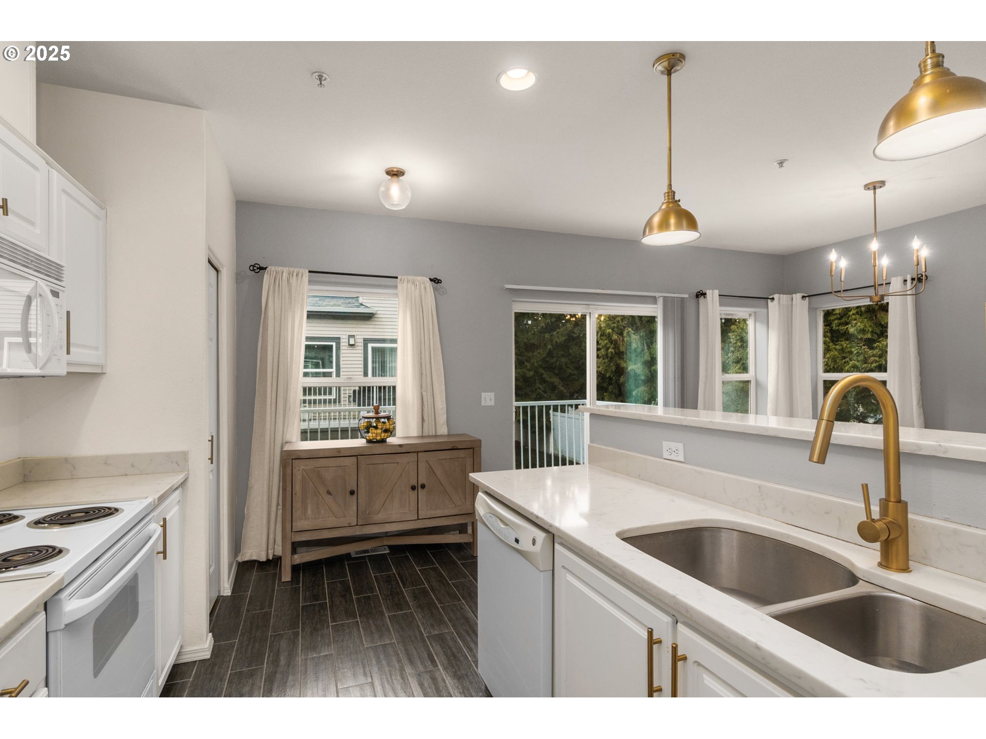 13920 Southwest Scholls Ferry Road Beaverton, OR 97007 - Photo 8 of 30 Gallery Image 8