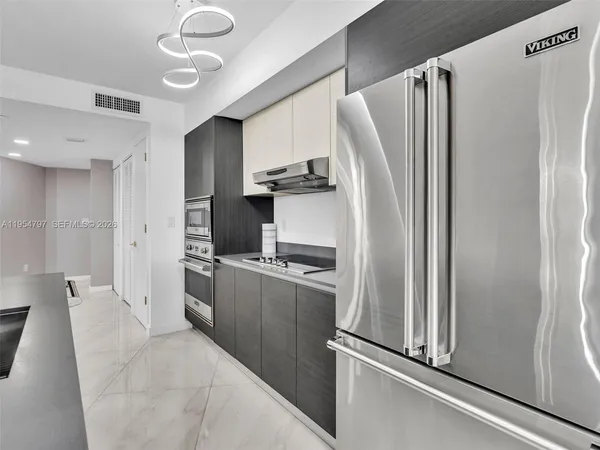 $830,000 | 9821 East Bay Harbor Drive, Unit 302, Bay Harbor Islands, FL 33154