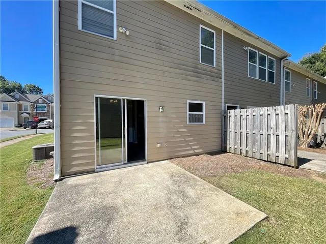 $2,350 | 2090 Lakeshore Overlook Drive, Kennesaw, GA 30152