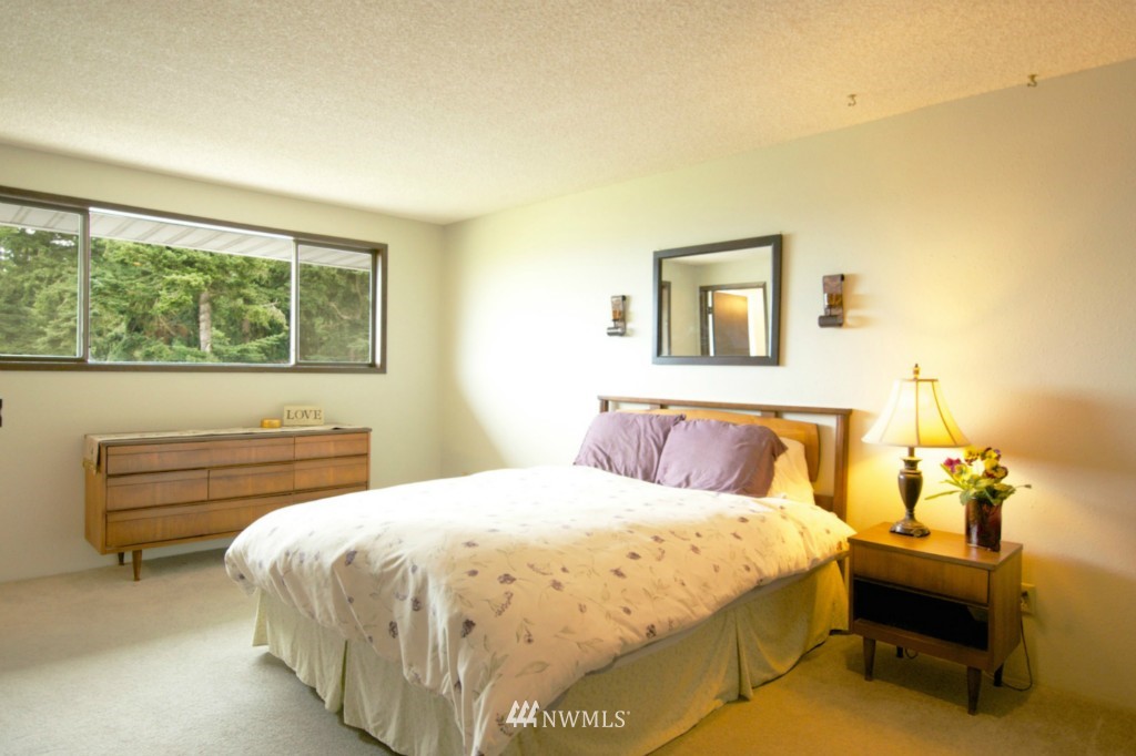 1217 Bonnie View Acres Road Oak Harbor, WA 98277 - Photo 11 of 25 Gallery Image 11