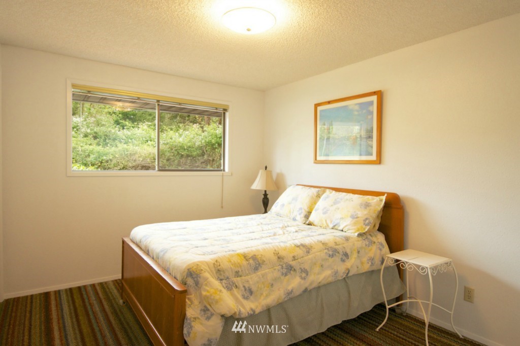 1217 Bonnie View Acres Road Oak Harbor, WA 98277 - Photo 9 of 25 Gallery Image 9