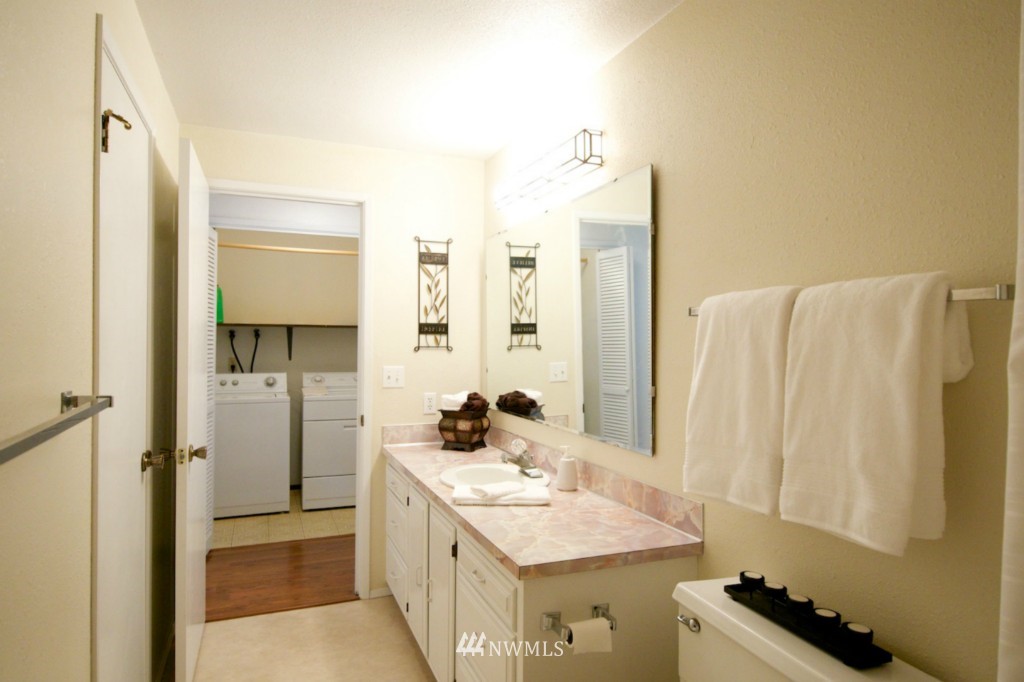 1217 Bonnie View Acres Road Oak Harbor, WA 98277 - Photo 10 of 25 Gallery Image 10
