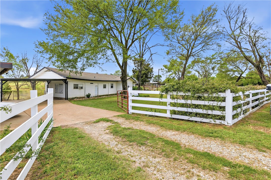 10084 Fm 831 Buffalo, TX 75831 - Photo 2 of 50