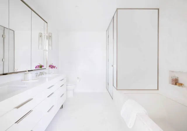 $5,995,000 | 212 West 72nd Street, Unit 16B | Upper West Side