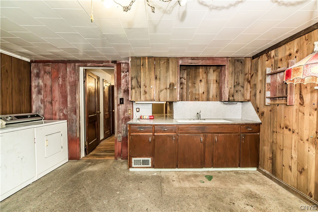 6868 Towpath Road DeWitt, NY 13214 - Photo 11 of 30