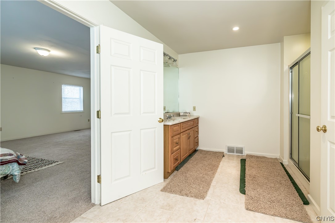 6868 Towpath Road DeWitt, NY 13214 - Photo 19 of 30