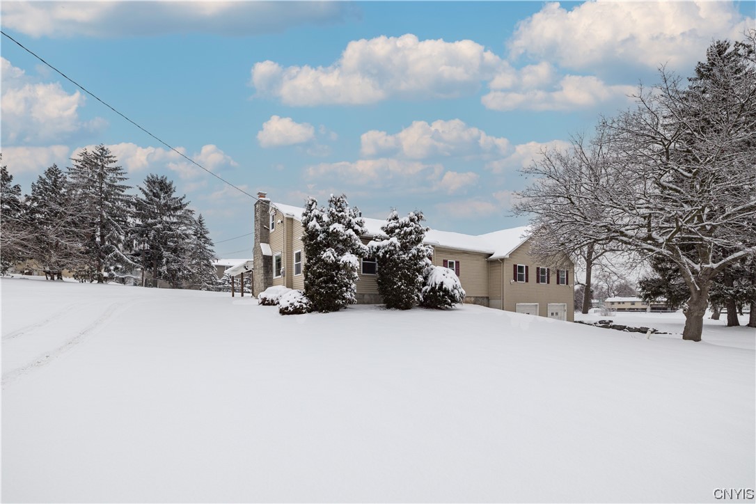 6868 Towpath Road DeWitt, NY 13214 - Photo 2 of 30