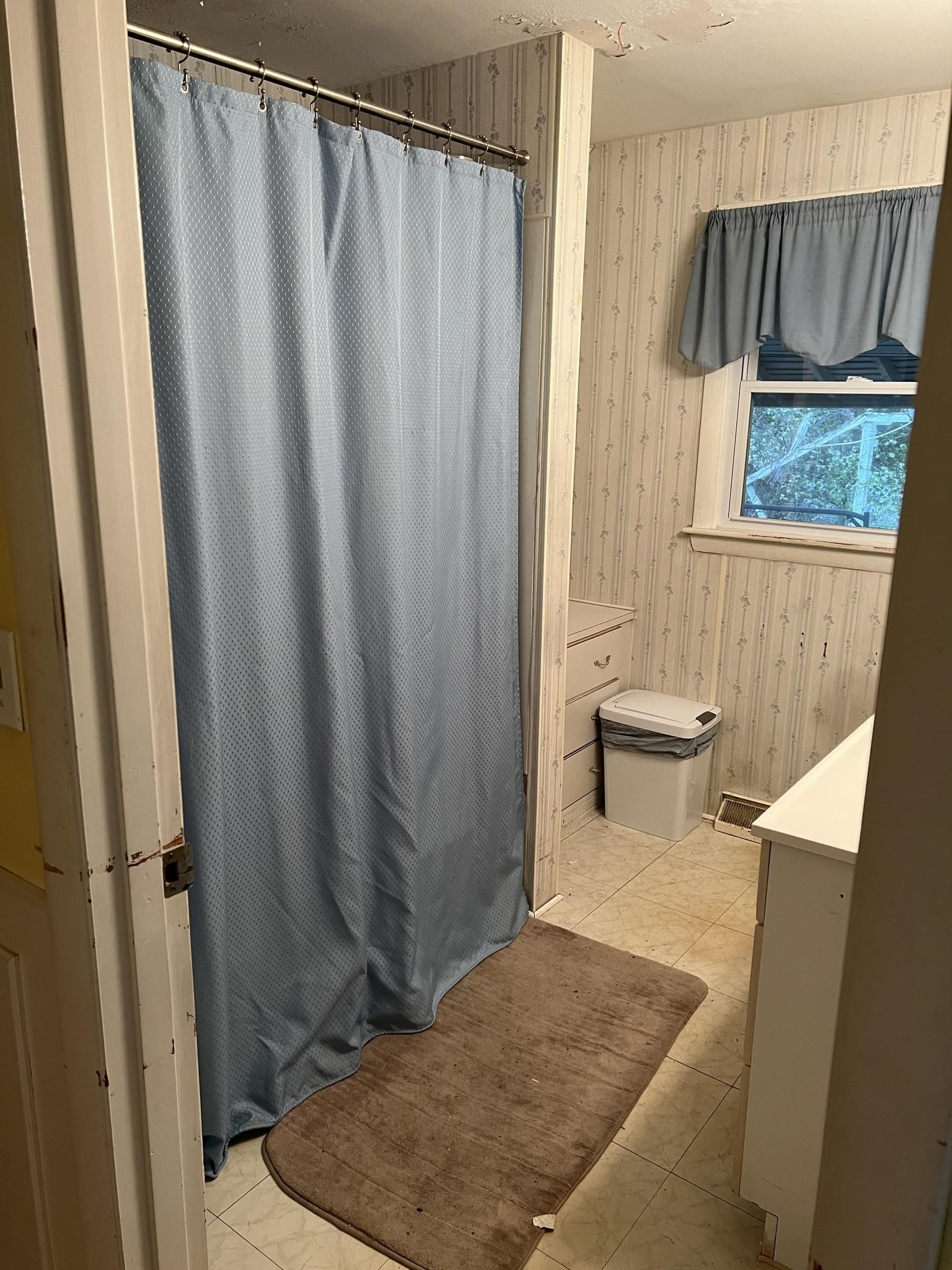 33 Raven Street Nashua, NH 03060 - Photo 5 of 18