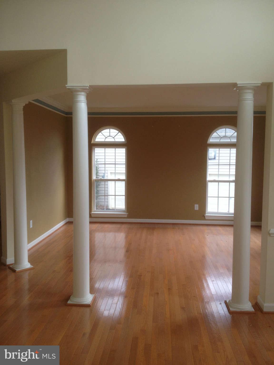 9810 Kraft Hill Road Perry Hall, MD 21128 - Photo 4 of 14 Living Room