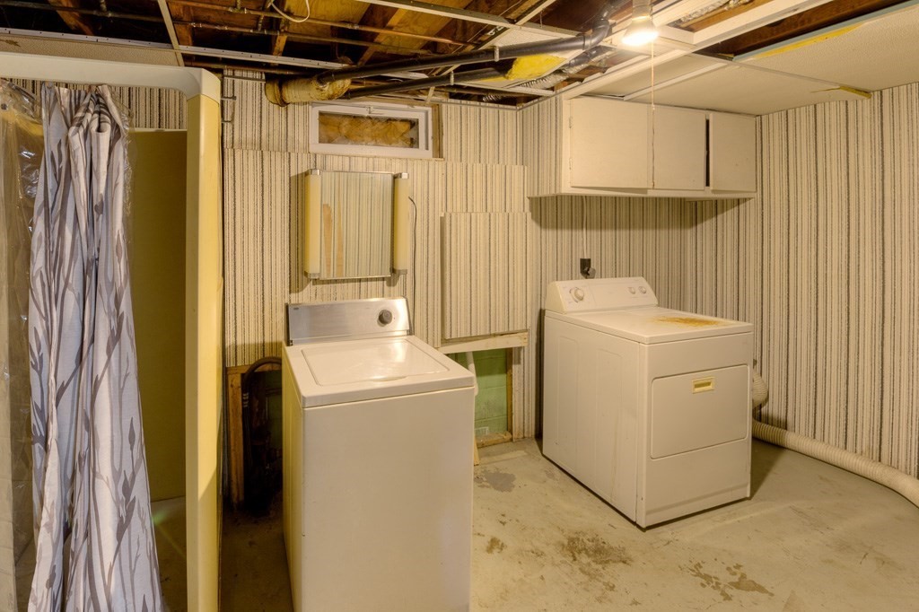 24 Edgewood Street Three Rivers, MA 01080 - Photo 31 of 37 a utility room with dryer and washer