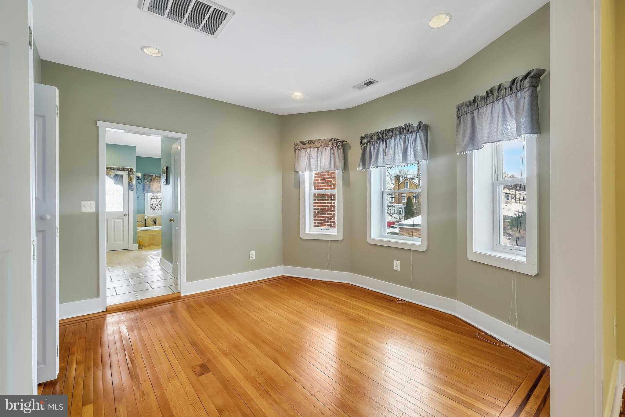 3504 Edgewood Road Baltimore, MD 21215 - Photo 27 of 56