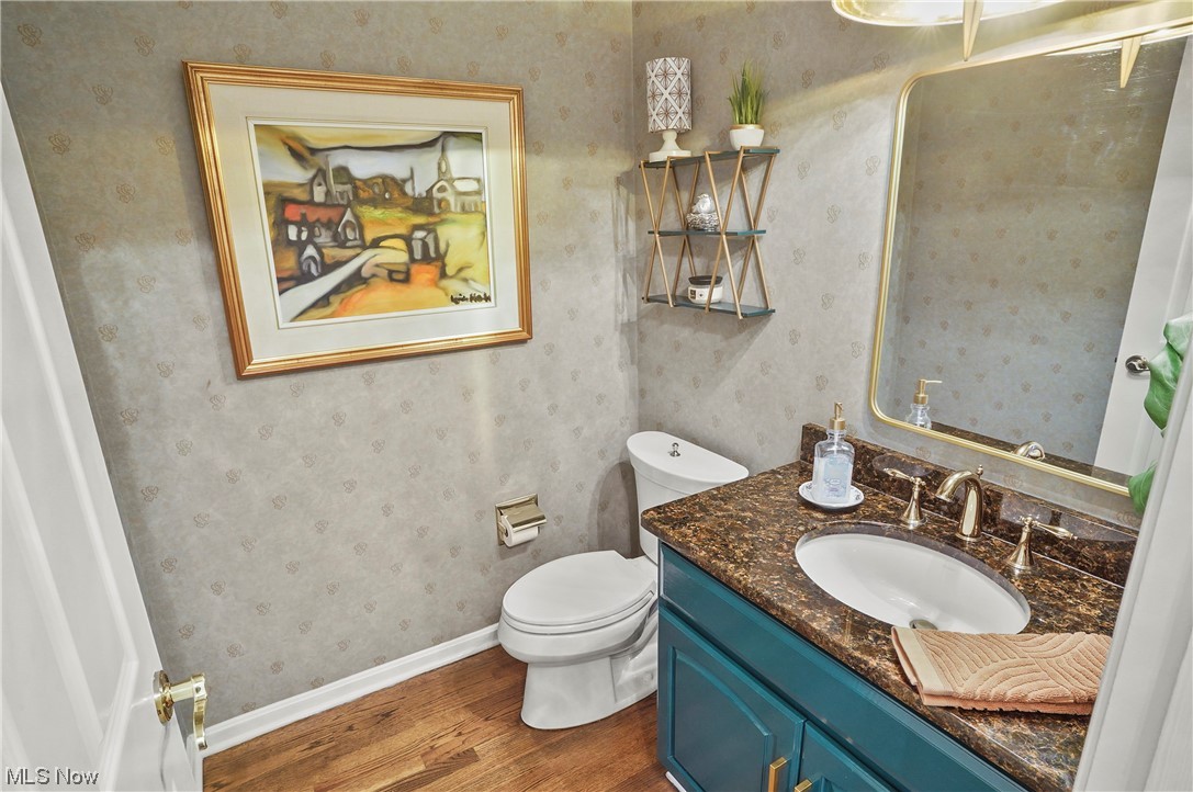 679 Sunridge Road Fairlawn, OH 44333 - Photo 17 of 40 Half bath on first floor