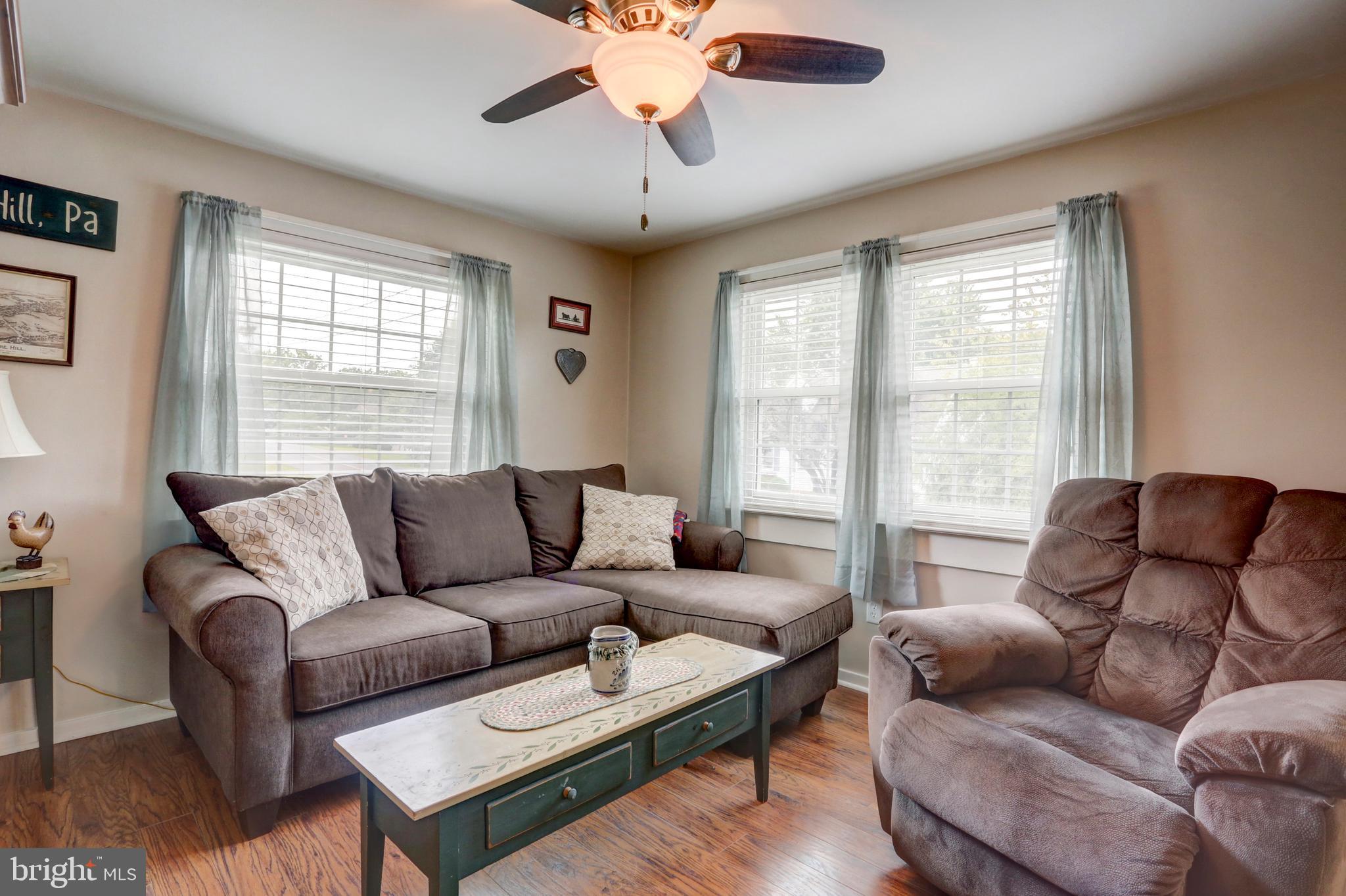 1025 Sun Valley Road Stevens, PA 17578 - Photo 7 of 34 Living Room