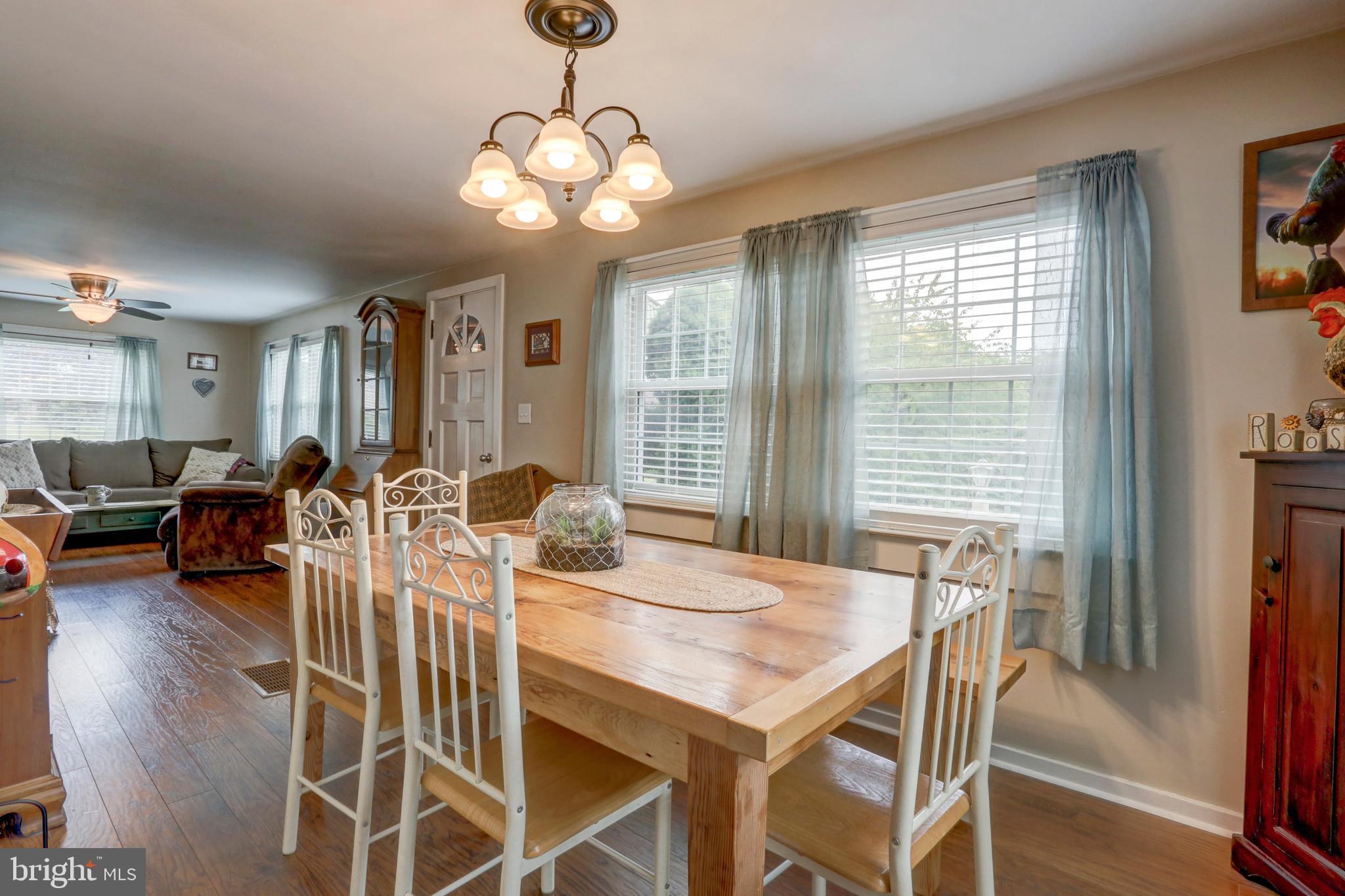 1025 Sun Valley Road Stevens, PA 17578 - Photo 10 of 34 Dining Room