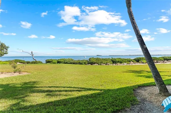 $680,000 | 600 Manatee Avenue, Unit 106, Holmes Beach, FL 34217