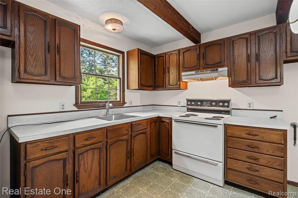 17240 Garvey Road Chelsea, MI 48118 - Photo 6 of 28