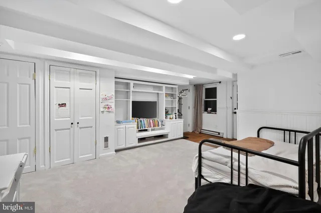 $5,500 | 9302 West Parkhill Drive, Bethesda, MD 20814