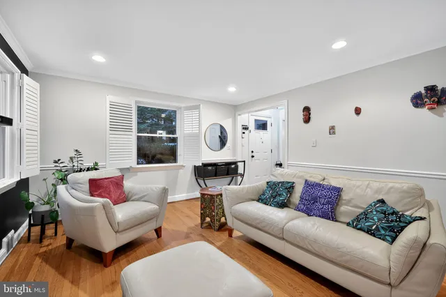 $5,500 | 9302 West Parkhill Drive, Bethesda, MD 20814