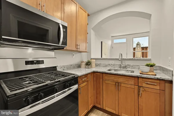 $375,000 | 1334 Ridge Place Southeast, Washington, DC 20020
