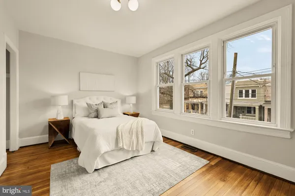 $375,000 | 1334 Ridge Place Southeast, Washington, DC 20020