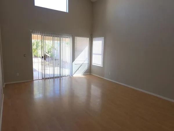 $2,250 | 3920 East Morrow Drive, Phoenix, AZ 85050