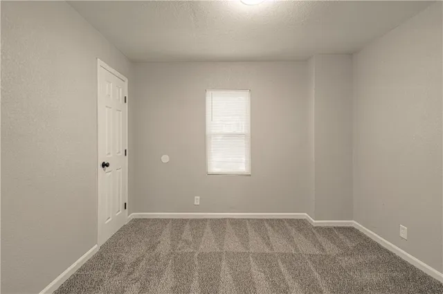 $179,900 | 11014 Cambridge Avenue, Kansas City, MO 64134