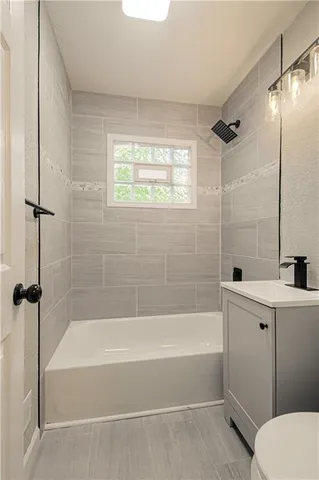 $179,900 | 11014 Cambridge Avenue, Kansas City, MO 64134