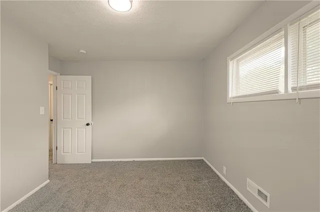 $179,900 | 11014 Cambridge Avenue, Kansas City, MO 64134