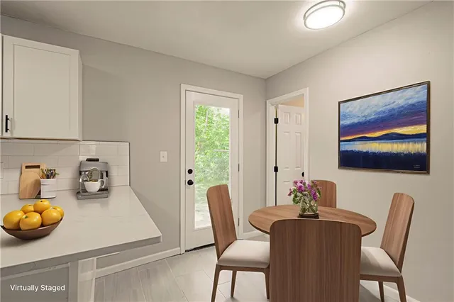 $179,900 | 11014 Cambridge Avenue, Kansas City, MO 64134