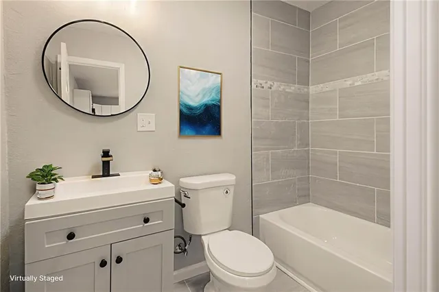 $179,900 | 11014 Cambridge Avenue, Kansas City, MO 64134