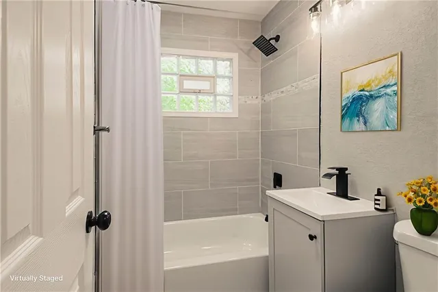 $179,900 | 11014 Cambridge Avenue, Kansas City, MO 64134