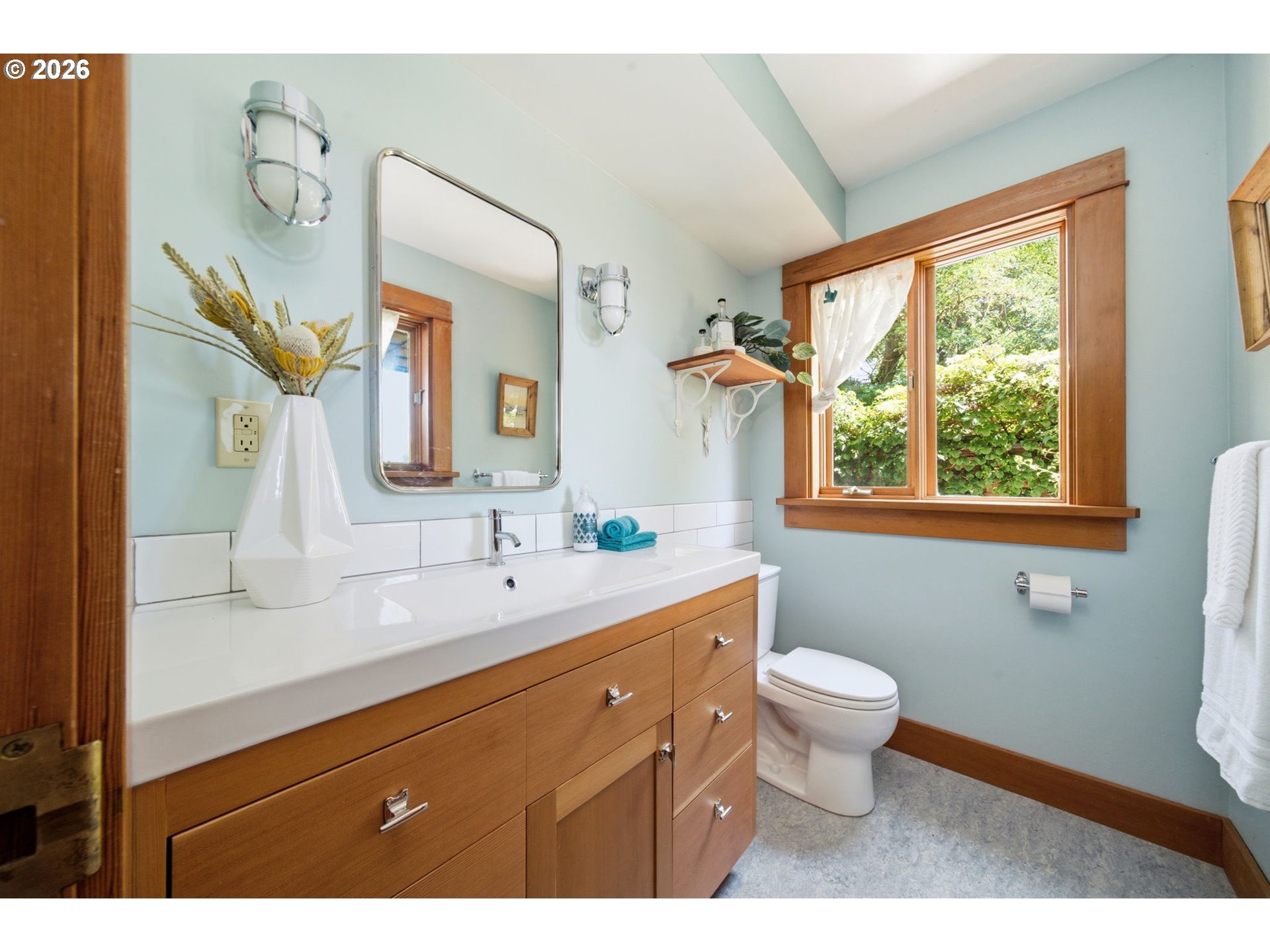 16200 Northwest Gillihan Road Portland, OR 97231 - Photo 37 of 48