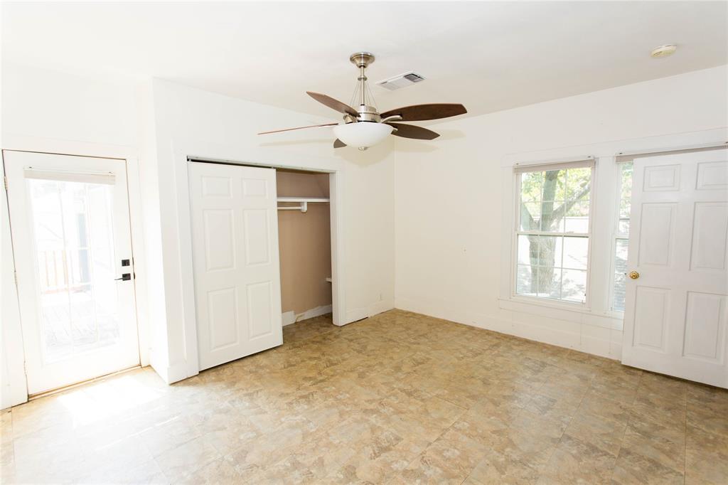 201 West 33rd Street, Unit A Austin, TX 78705 - Photo 10 of 20 a view of an empty room with a window
