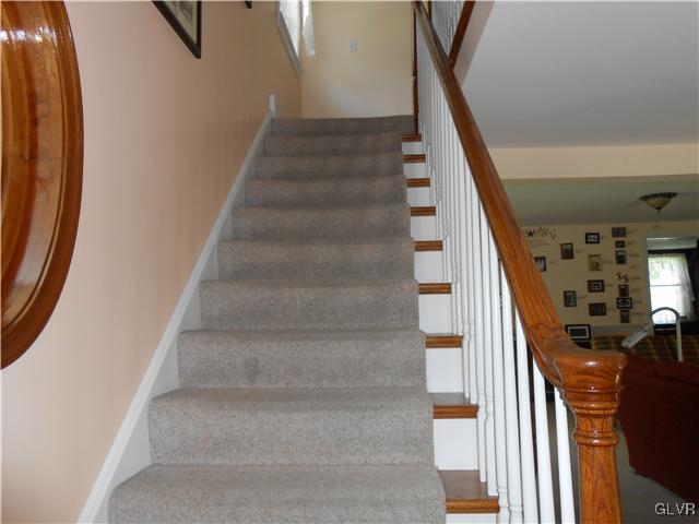 2572 Mountain Road Bath, PA 18014 - Photo 8 of 27 a view of entryway