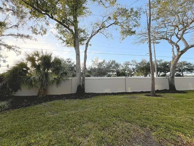 $1,950 | 12706 Country Brook Lane, Tampa, FL 33625