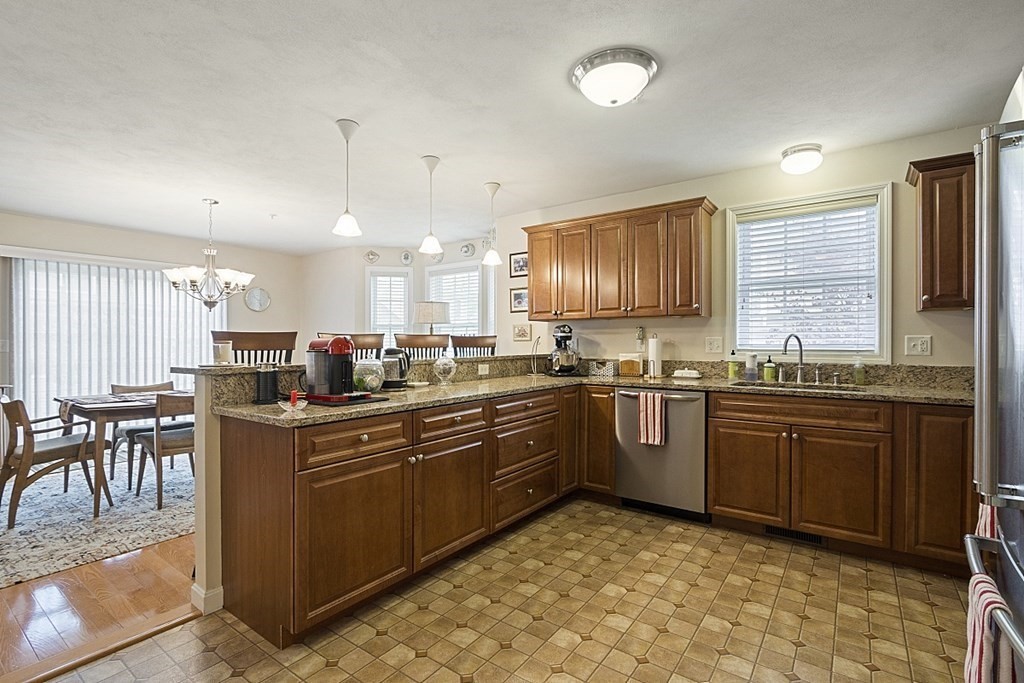 615 Nashua Road, Unit 8 Dracut, MA 01826 - Photo 13 of 39