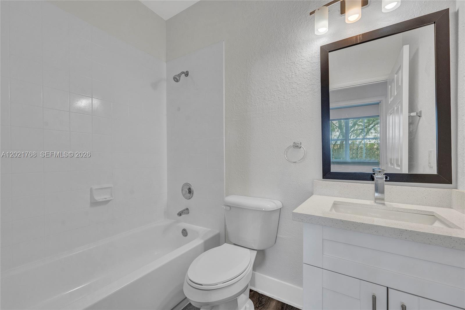 1445 Southeast 24th Road Homestead, FL 33035 - Photo 14 of 31
