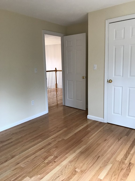27 Cherokee Lane Walpole, MA 02081 - Photo 15 of 30 Gallery Image 15
