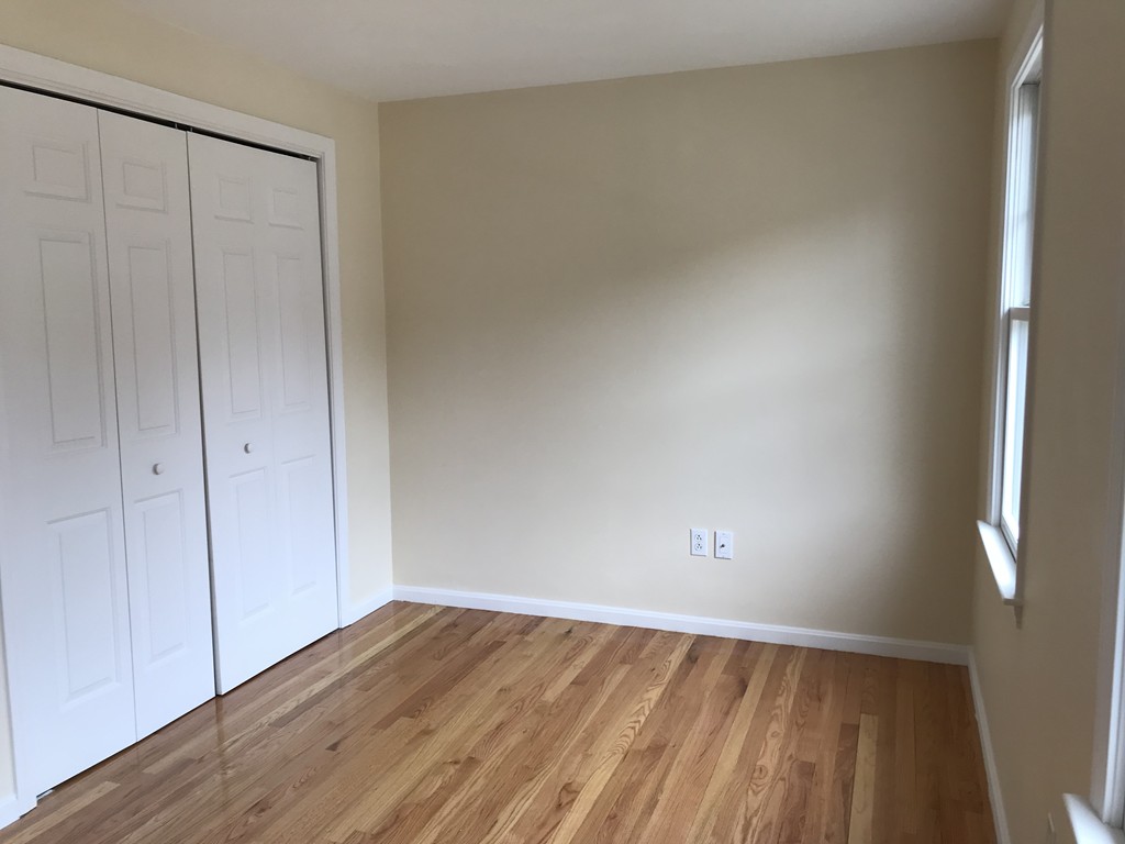 27 Cherokee Lane Walpole, MA 02081 - Photo 16 of 30 Gallery Image 16